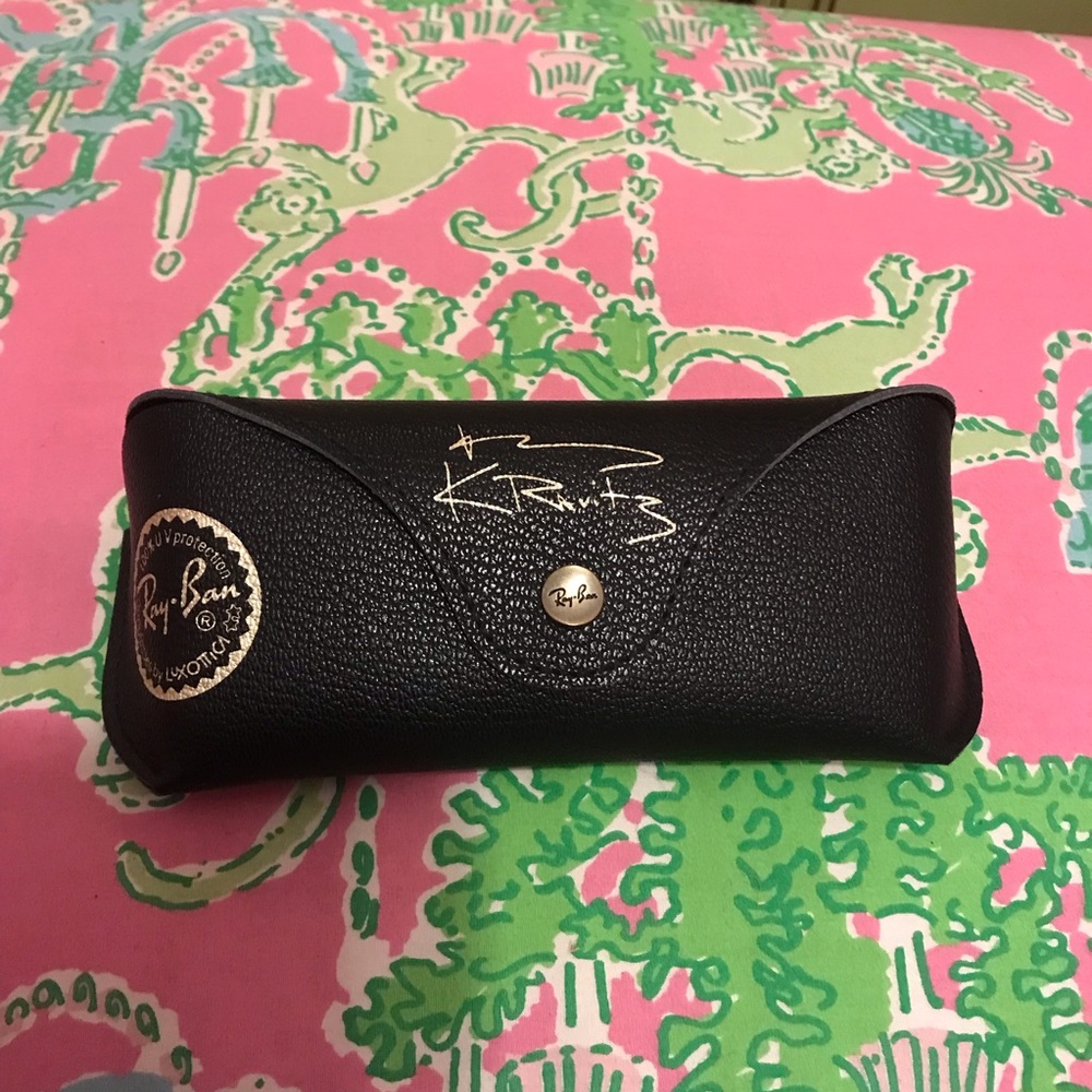 Ray ban black sunglasses case